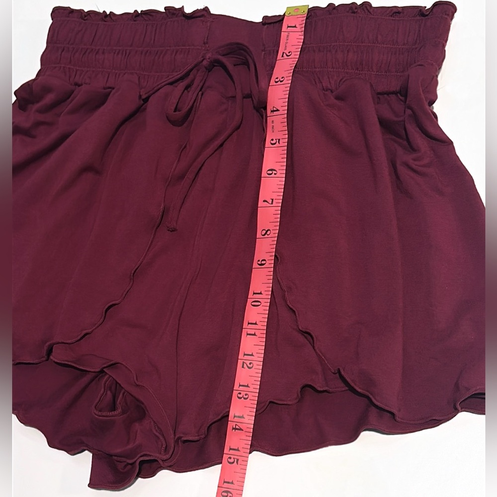 HALARA Frill High Waisted Elastic Waistband Drawstring
Flowy Stacked Shorts NWT - Picture 5 of 8